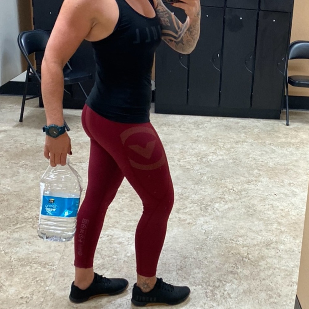 Virus performance Intl. gym/ workout pants/tights